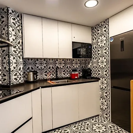Fantastic Brand New In Location Just Few Steps From The Slope! Private Parking Apartamento *