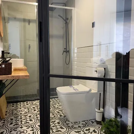 Fantastic Brand New In Location Just Few Steps From The Slope! Private Parking Sierra Nevada