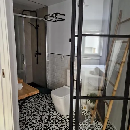 Апартаменты Fantastic Brand New In Location Just Few Steps From The Slope! Private Parking *