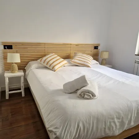 Fantastic Brand New In Location Just Few Steps From The Slope! Private Parking Apartment *