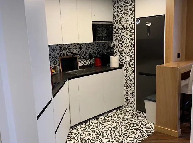 Fantastic Brand New In Location Just Few Steps From The Slope! Private Parking Sierra Nevada