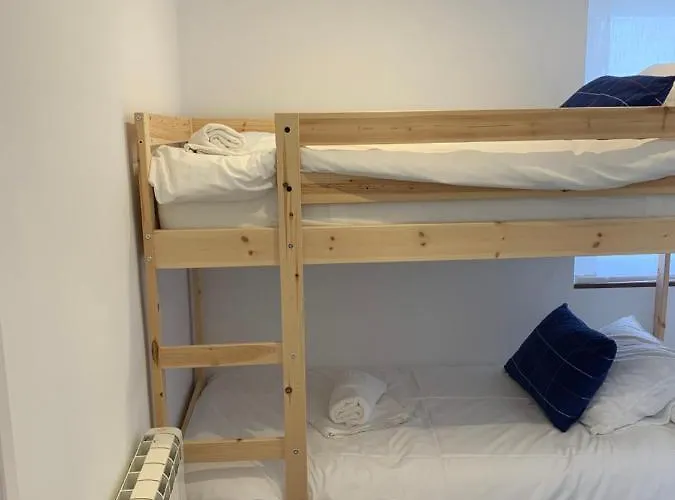 Fantastic Brand New In Location Just Few Steps From The Slope! Private Parking Sierra Nevada