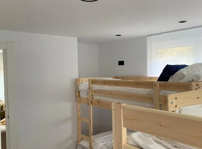 Fantastic Brand New In Location Just Few Steps From The Slope! Private Parking