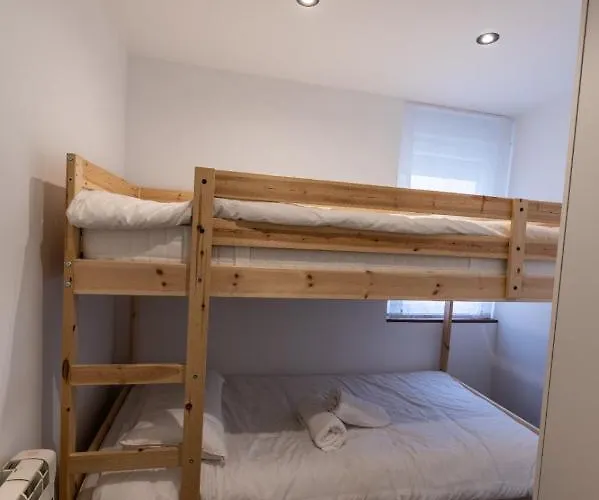 Fantastic Brand New In Location Just Few Steps From The Slope! Private Parking Daire