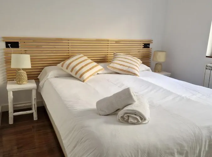 Fantastic Brand New In Location Just Few Steps From The Slope! Private Parking Daire *